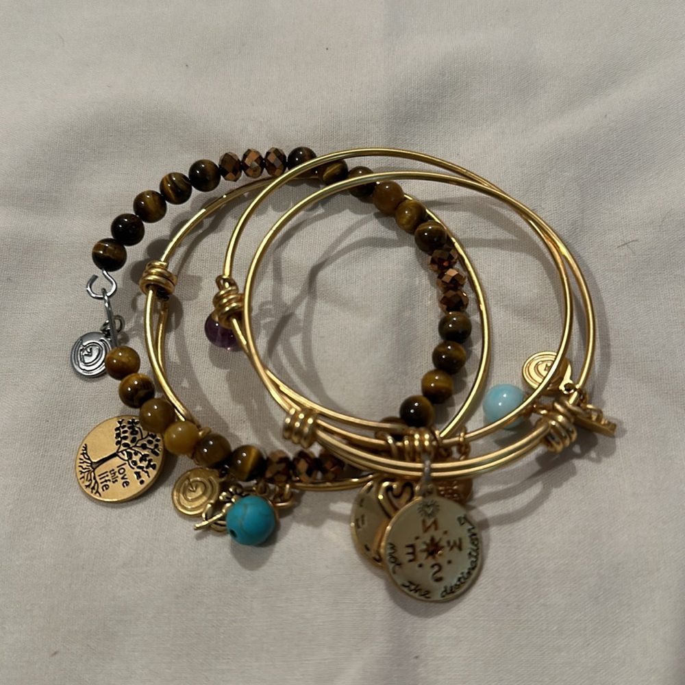 Bead and Charm Bracelet Set: Sisters, Inspirational theme